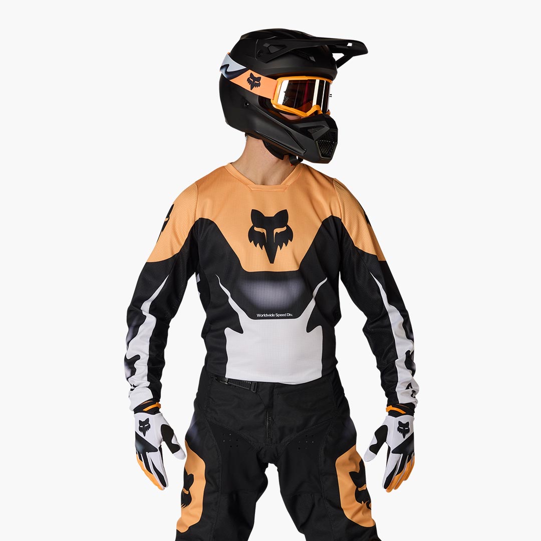 180 Noble — Black/White