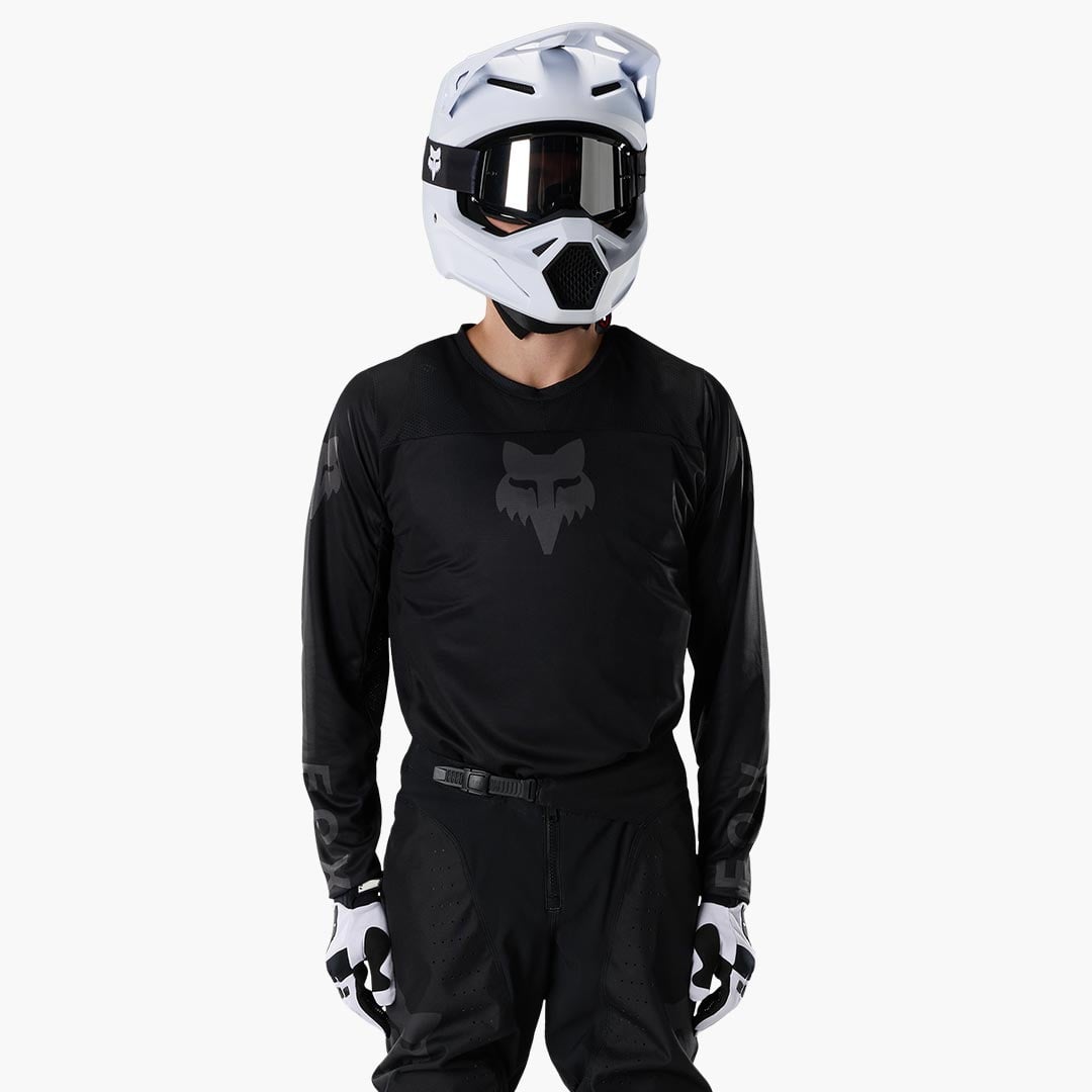 180 Blackout — Black